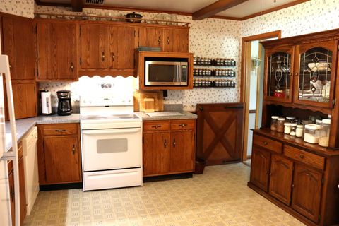 Tiny photo for 2707 W Rock Falls Road, Rock Falls, IL 61071 (MLS # 12443036)