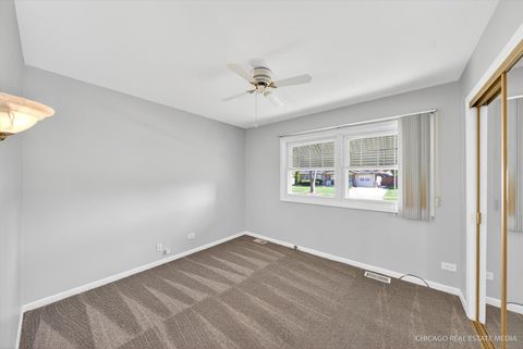 Tiny photo for 1052 Maple Lane, Elk Grove Village, IL 60007 (MLS # 12506312)