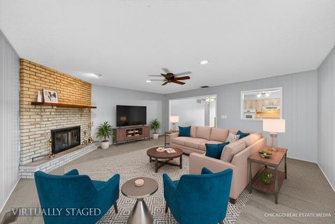 Tiny photo for 1052 Maple Lane, Elk Grove Village, IL 60007 (MLS # 12506312)