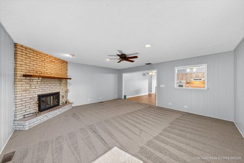 Tiny photo for 1052 Maple Lane, Elk Grove Village, IL 60007 (MLS # 12506312)