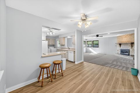 Tiny photo for 1052 Maple Lane, Elk Grove Village, IL 60007 (MLS # 12506312)