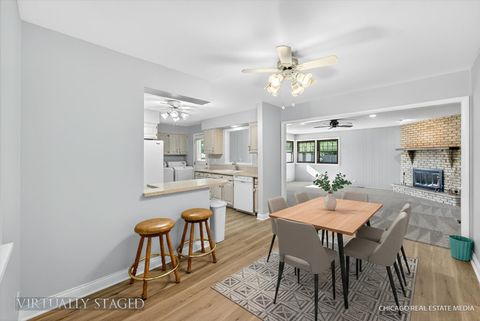 Tiny photo for 1052 Maple Lane, Elk Grove Village, IL 60007 (MLS # 12506312)