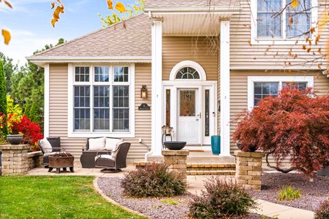 Tiny photo for 8 Burgundy Court, Bloomington, IL 61704 (MLS # 12520486)