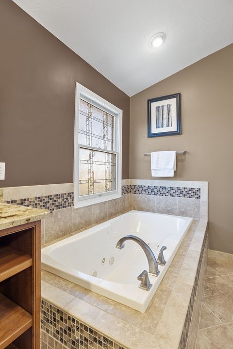 Tiny photo for 8 Burgundy Court, Bloomington, IL 61704 (MLS # 12520486)