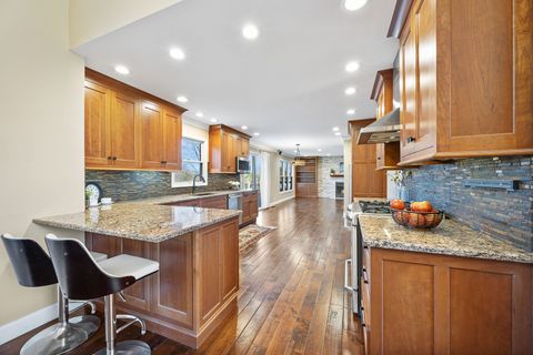 Tiny photo for 8 Burgundy Court, Bloomington, IL 61704 (MLS # 12520486)