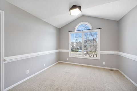 Tiny photo for 8 Burgundy Court, Bloomington, IL 61704 (MLS # 12520486)