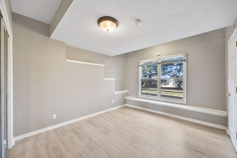 Tiny photo for 8 Burgundy Court, Bloomington, IL 61704 (MLS # 12520486)