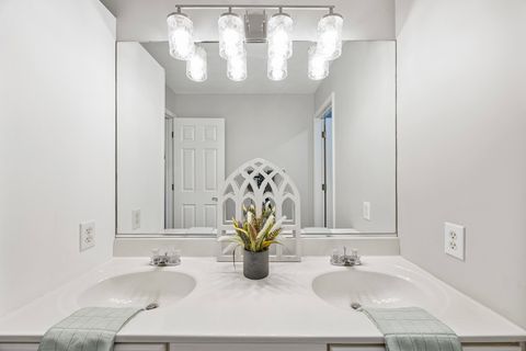 Tiny photo for 8 Burgundy Court, Bloomington, IL 61704 (MLS # 12520486)