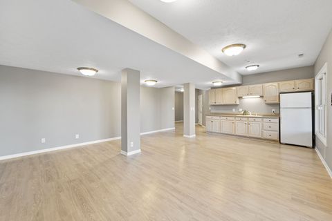 Tiny photo for 8 Burgundy Court, Bloomington, IL 61704 (MLS # 12520486)