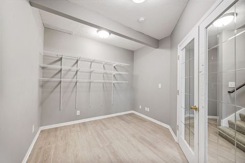 Tiny photo for 8 Burgundy Court, Bloomington, IL 61704 (MLS # 12520486)