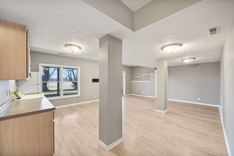 Tiny photo for 8 Burgundy Court, Bloomington, IL 61704 (MLS # 12520486)