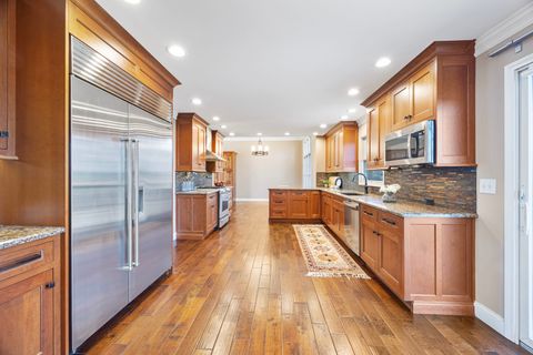 Tiny photo for 8 Burgundy Court, Bloomington, IL 61704 (MLS # 12520486)