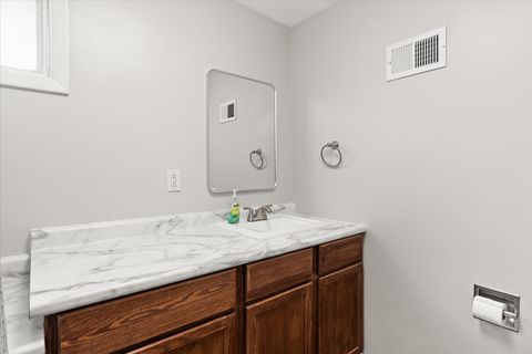 Tiny photo for 1913 Columbus Street, Ottawa, IL 61350 (MLS # 12672200)