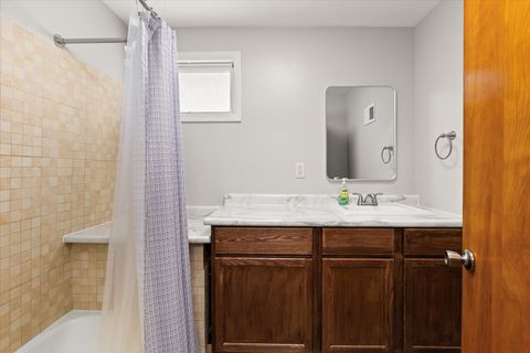 Tiny photo for 1913 Columbus Street, Ottawa, IL 61350 (MLS # 12672200)