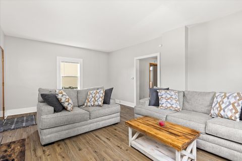 Tiny photo for 1913 Columbus Street, Ottawa, IL 61350 (MLS # 12672200)