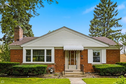 Photo of 8716 N Harding Avenue, Skokie, IL 60076 (MLS # 12720169)