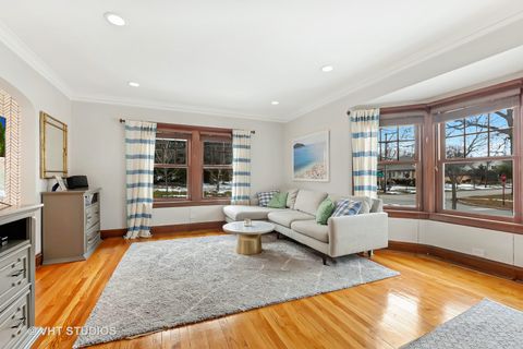 Tiny photo for 602 Vine Avenue, Highland Park, IL 60035 (MLS # 12657215)