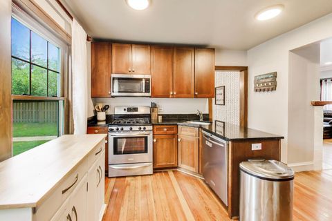 Tiny photo for 602 Vine Avenue, Highland Park, IL 60035 (MLS # 12657215)