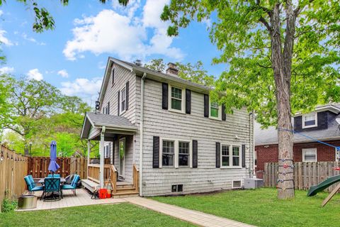 Tiny photo for 602 Vine Avenue, Highland Park, IL 60035 (MLS # 12657215)