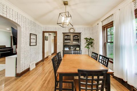 Tiny photo for 602 Vine Avenue, Highland Park, IL 60035 (MLS # 12657215)