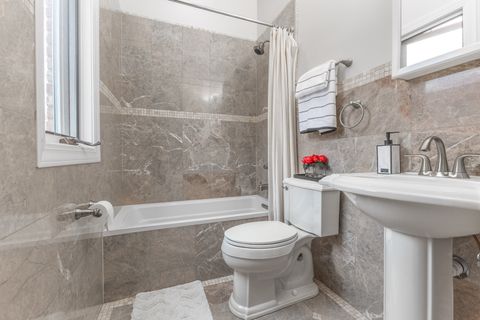 Tiny photo for 6352 W GIDDINGS Street, Chicago, IL 60630 (MLS # 12573904)