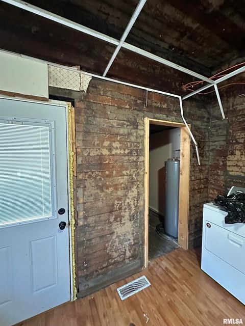 Tiny photo for 700 S 23RD Street, Herrin, IL 62948 (MLS # EB460729)