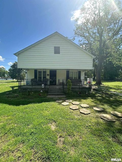 Photo of 700 S 23RD Street, Herrin, IL 62948 (MLS # EB460729)
