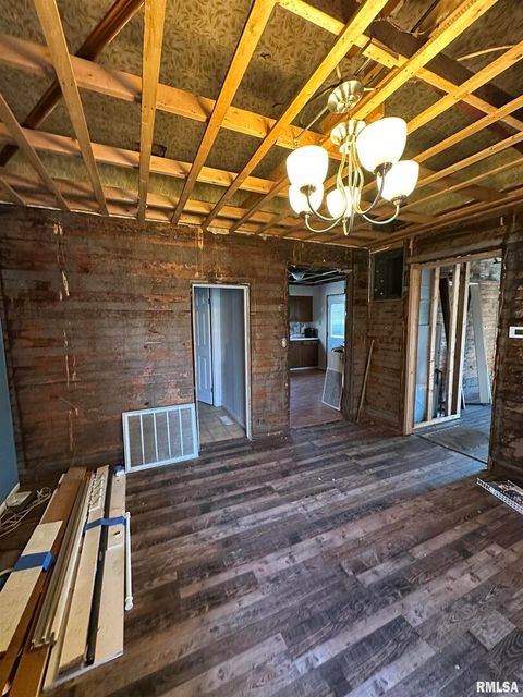 Tiny photo for 700 S 23RD Street, Herrin, IL 62948 (MLS # EB460729)