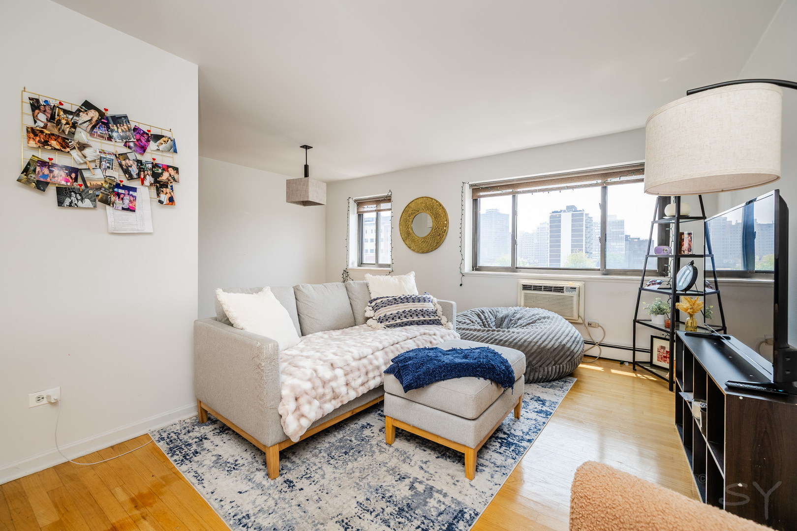 607 W Wrightwood Avenue 714