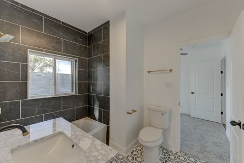 Tiny photo for 634 22nd Avenue, Bellwood, IL 60104 (MLS # 12464464)