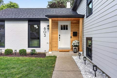 Tiny photo for 603 Justina Street, Hinsdale, IL 60521 (MLS # 12735622)