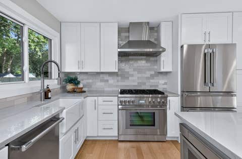 Tiny photo for 603 Justina Street, Hinsdale, IL 60521 (MLS # 12735622)