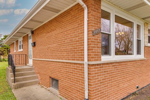 Tiny photo for 1689 S Elm Street, Des Plaines, IL 60018 (MLS # 12548732)