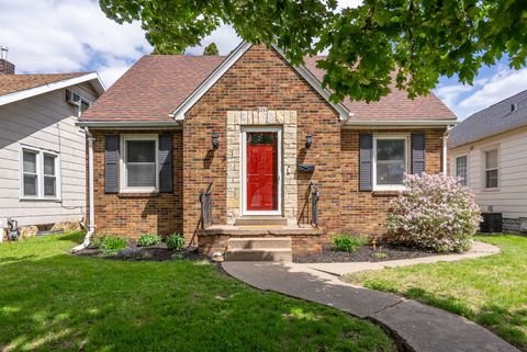 Photo of 3111 Sheridan Street, Davenport, IA 52803 (MLS # 12641163)