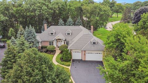 Tiny photo for 600 Haven Drive, Barrington, IL 60010 (MLS # 12675007)
