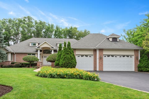 Photo of 600 Haven Drive, Barrington, IL 60010 (MLS # 12675007)