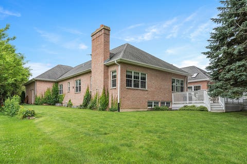 Tiny photo for 600 Haven Drive, Barrington, IL 60010 (MLS # 12675007)
