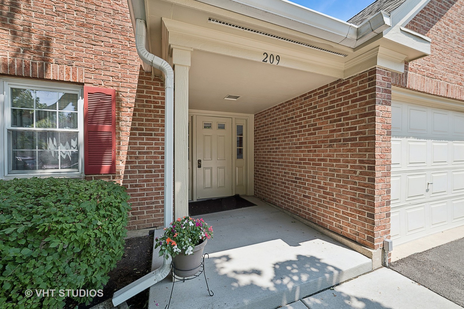 209 Dublin Lane Z2