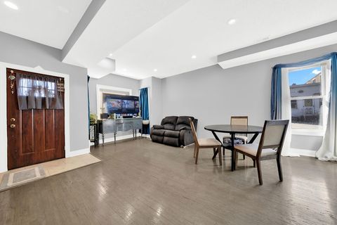 Tiny photo for 9436 S Spaulding Avenue, Evergreen Park, IL 60805 (MLS # 12584273)