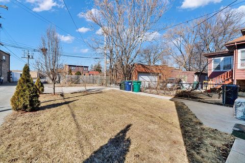Tiny photo for 9436 S Spaulding Avenue, Evergreen Park, IL 60805 (MLS # 12584273)