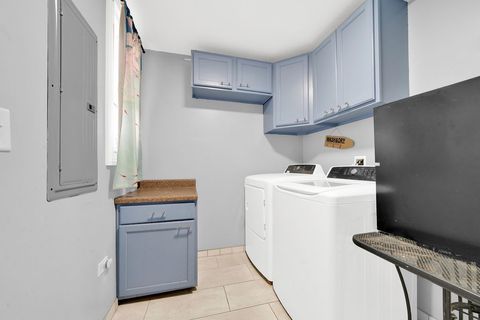 Tiny photo for 9436 S Spaulding Avenue, Evergreen Park, IL 60805 (MLS # 12584273)