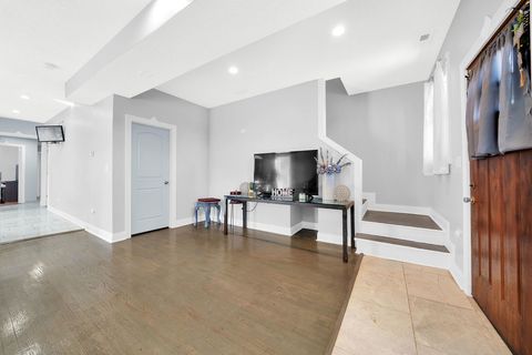 Tiny photo for 9436 S Spaulding Avenue, Evergreen Park, IL 60805 (MLS # 12584273)