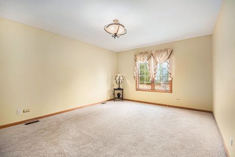 Tiny photo for 13733 Steeples Road, Lemont, IL 60439 (MLS # 12589497)