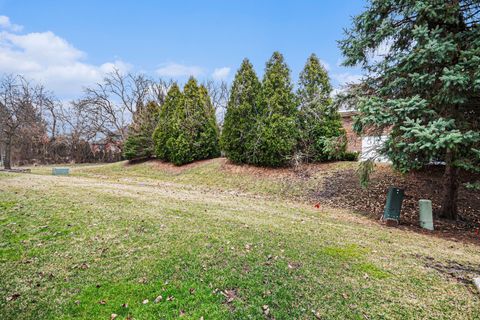 Tiny photo for 13733 Steeples Road, Lemont, IL 60439 (MLS # 12589497)