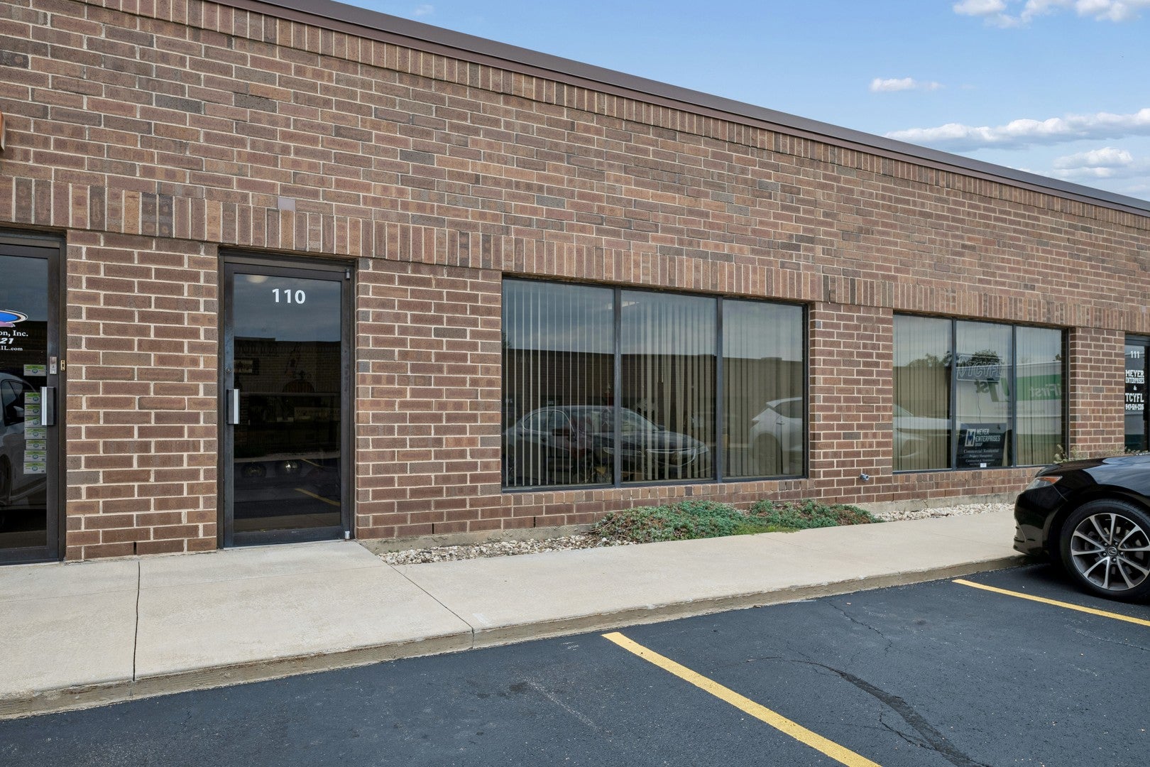 1000 N Rand Road 110