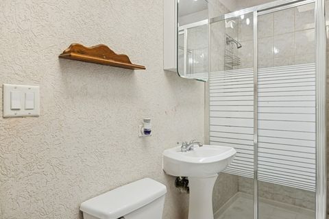 Tiny photo for 717 N Lakeside Drive, Vernon Hills, IL 60061 (MLS # 12507286)