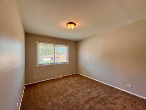 Tiny photo for 313 N Park Drive, Glenwood, IL 60425 (MLS # 12491159)