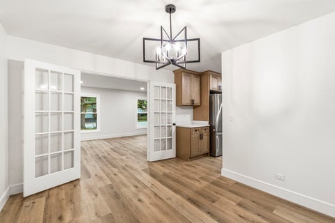 Tiny photo for 1080 Dresden Drive, Hoffman Estates, IL 60192 (MLS # 12713260)