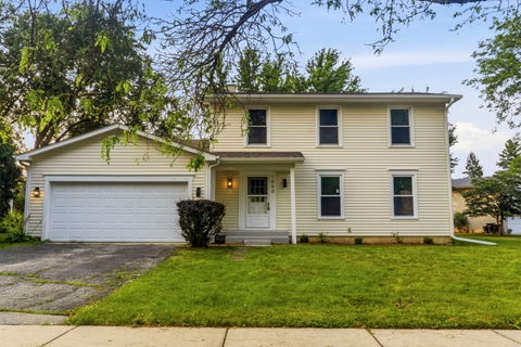 Photo of 1080 Dresden Drive, Hoffman Estates, IL 60192 (MLS # 12713260)
