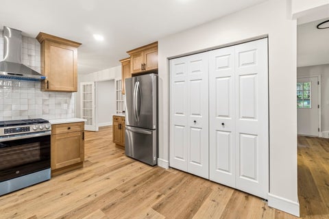 Tiny photo for 1080 Dresden Drive, Hoffman Estates, IL 60192 (MLS # 12713260)